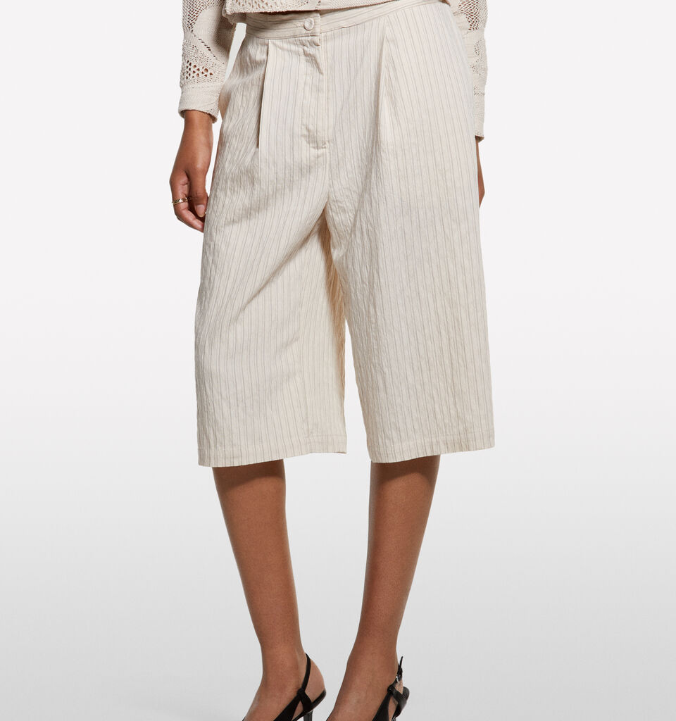 Bermuda rayé blanc crème - shorts pour femme - Crème | Sisley image number 3